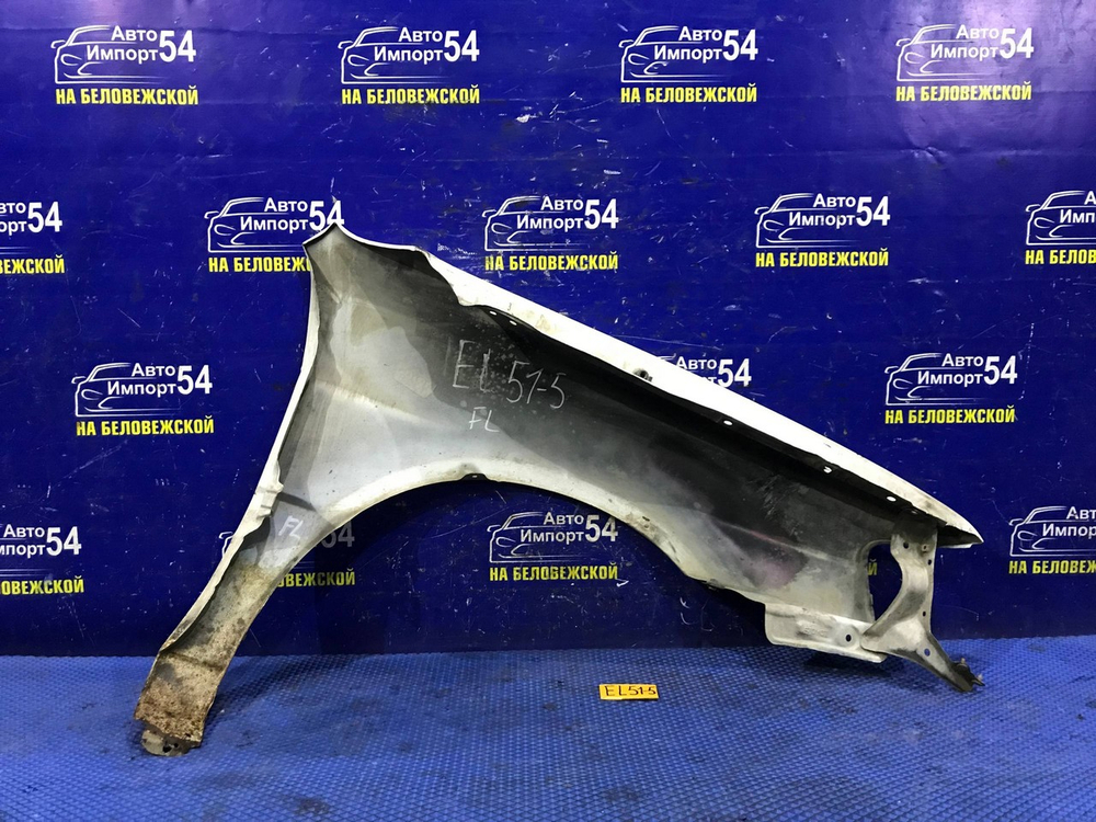 Крыло переднее левое TOYOTA CORSA 1997