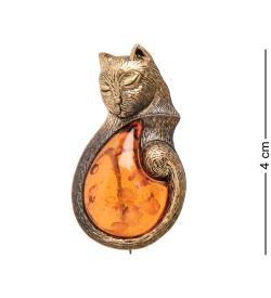 AM-2338 Брошь «Кот Сновидения» (латунь, янтарь)