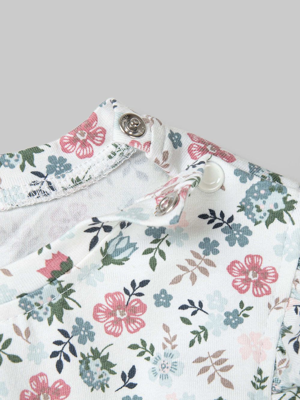 Футболка с баской "Цветы"