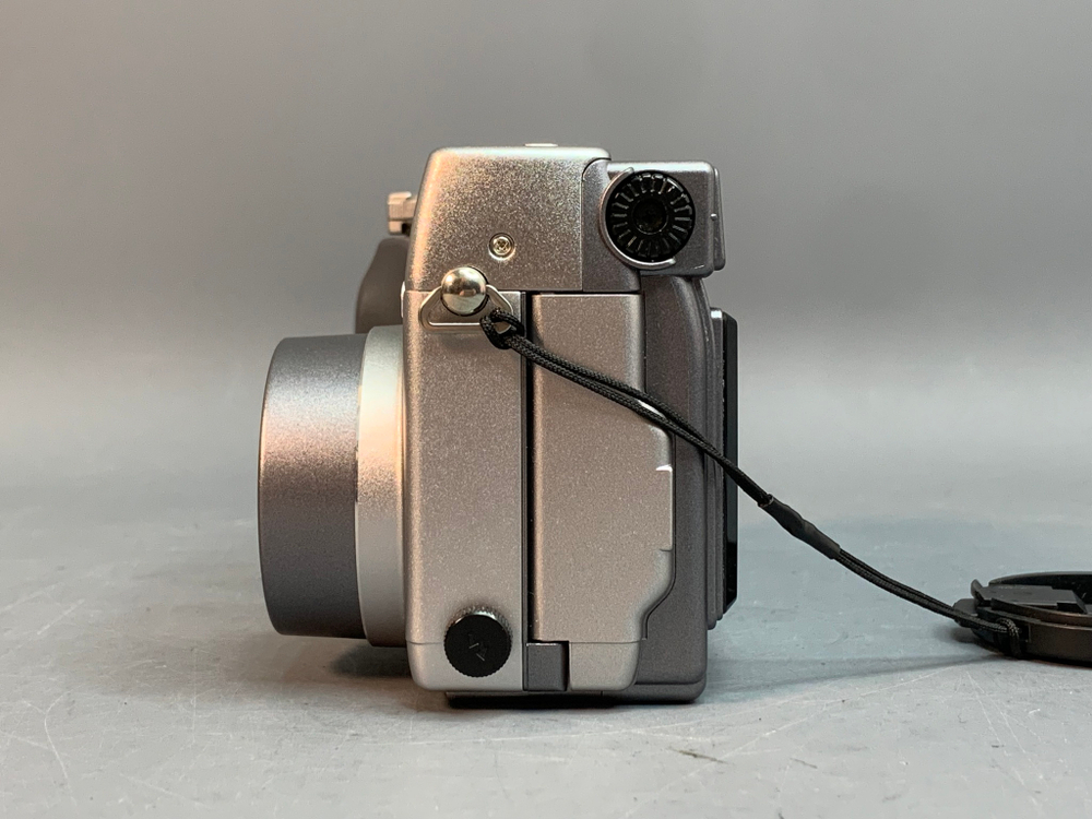 Olympus C-4000 zoom Camedia