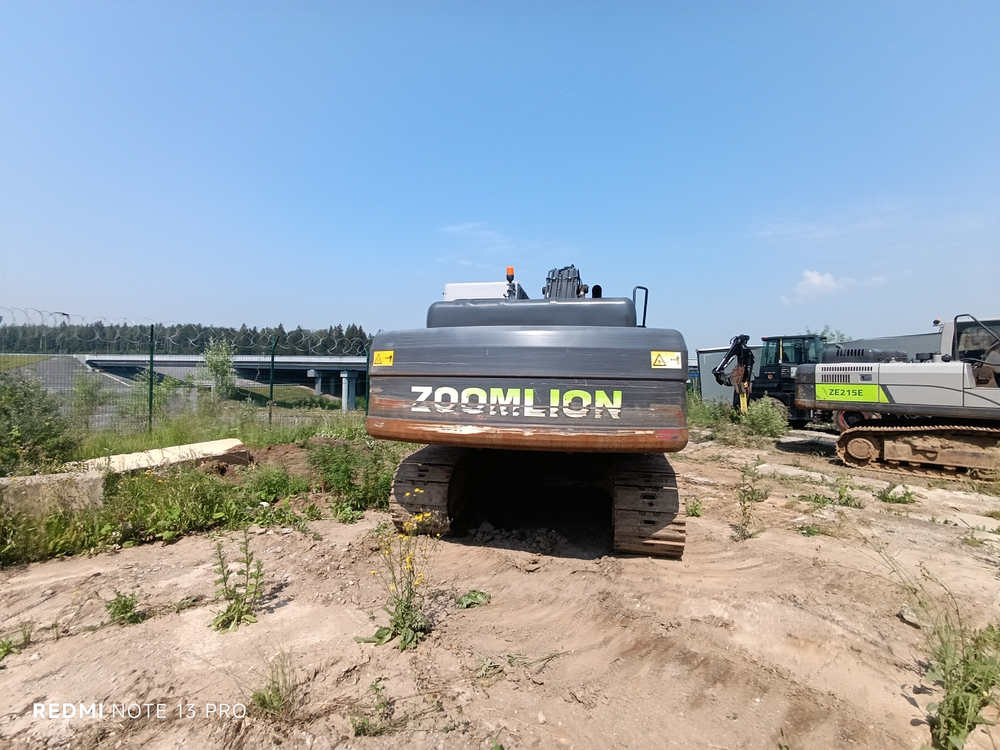 Zoomlion ZE215 Экскаватор ZE215E (Дизельный, 5,9 л, 152 л.с., АТ)
