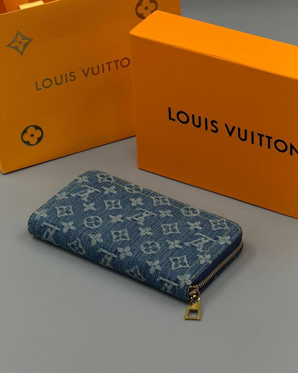 Кошелек Louis Vuitton