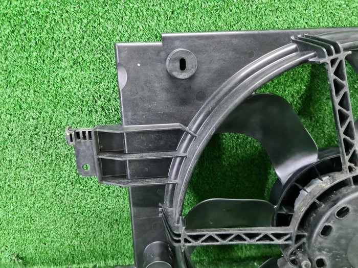 Диффузор с вентилятором Renault Logan 2 (2014-2022)