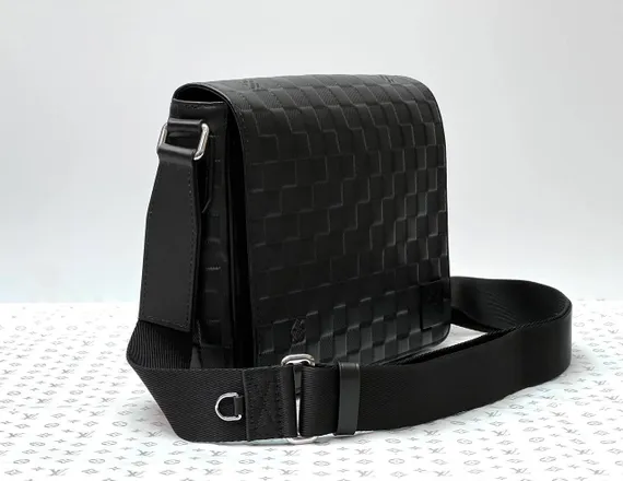 Сумка мужская Louis Vuitton District PM черный