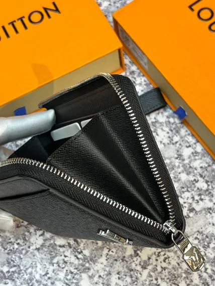 Бумажник Louis Vuitton Zippy Dragonne черный