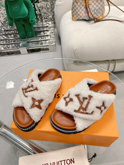 Louis Vuitton Paseo Flat Comfort Mule