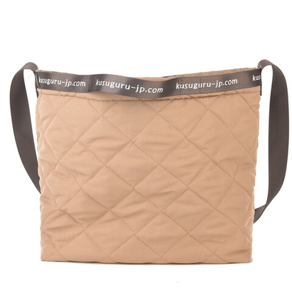 Сумка стеганая женская с котами Маруке через плечо на молнии "NEKOMARUKE", мокко мусс, 24-7674-2, KUSUGURU