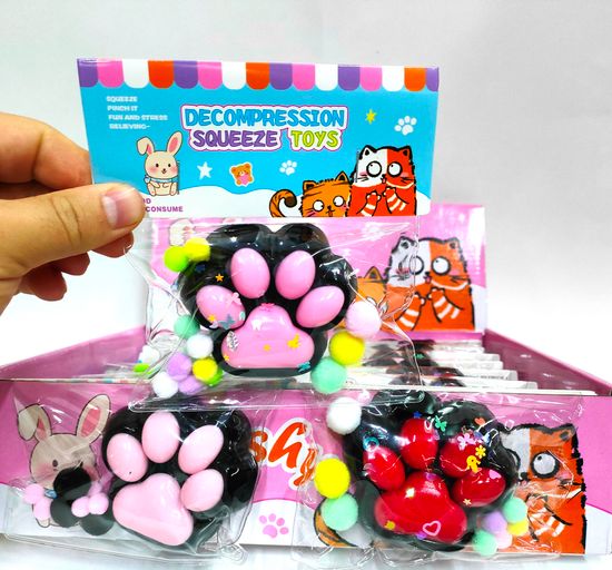 Антистресс Сквиш Лапка черная 7см в ассортименте