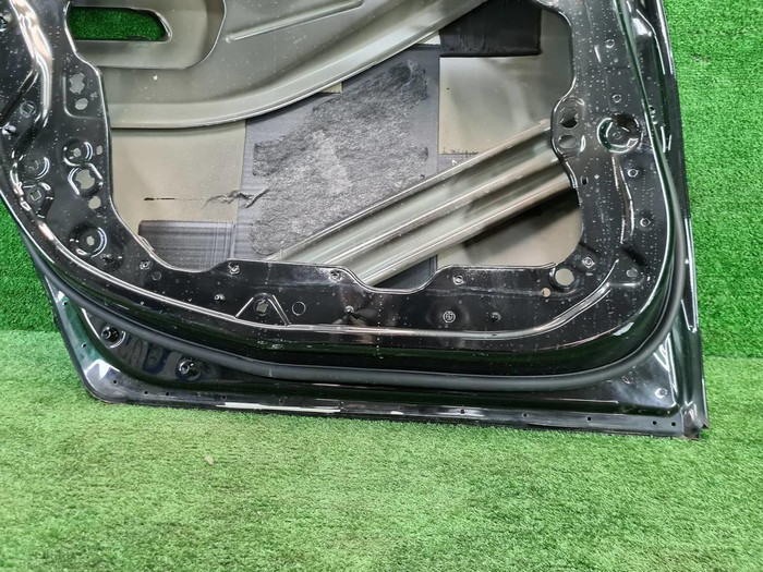 Дверь задняя левая BMW 7er G70 (2022-н.в.)