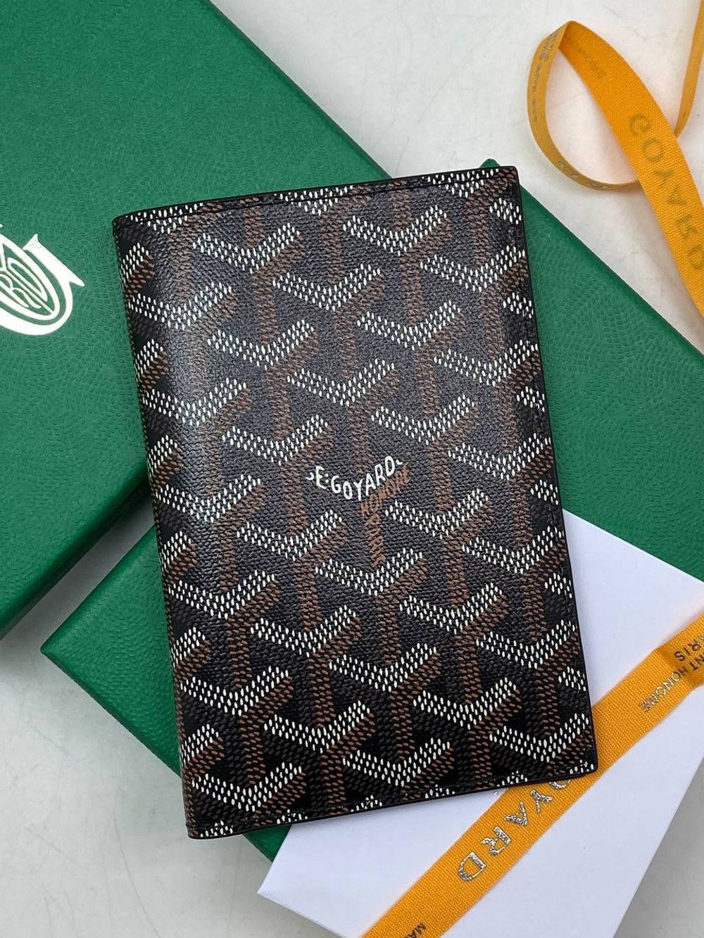 Обложка для паспорта Goyard