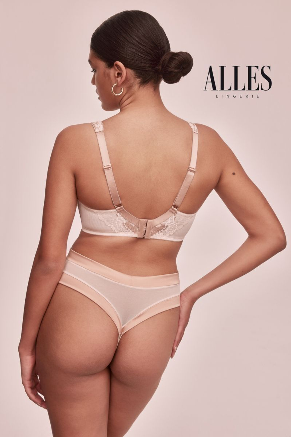 Бюстгальтер-бралетт на косточках Lava Dorata (Размер: 95C) (Цвет: телесный)