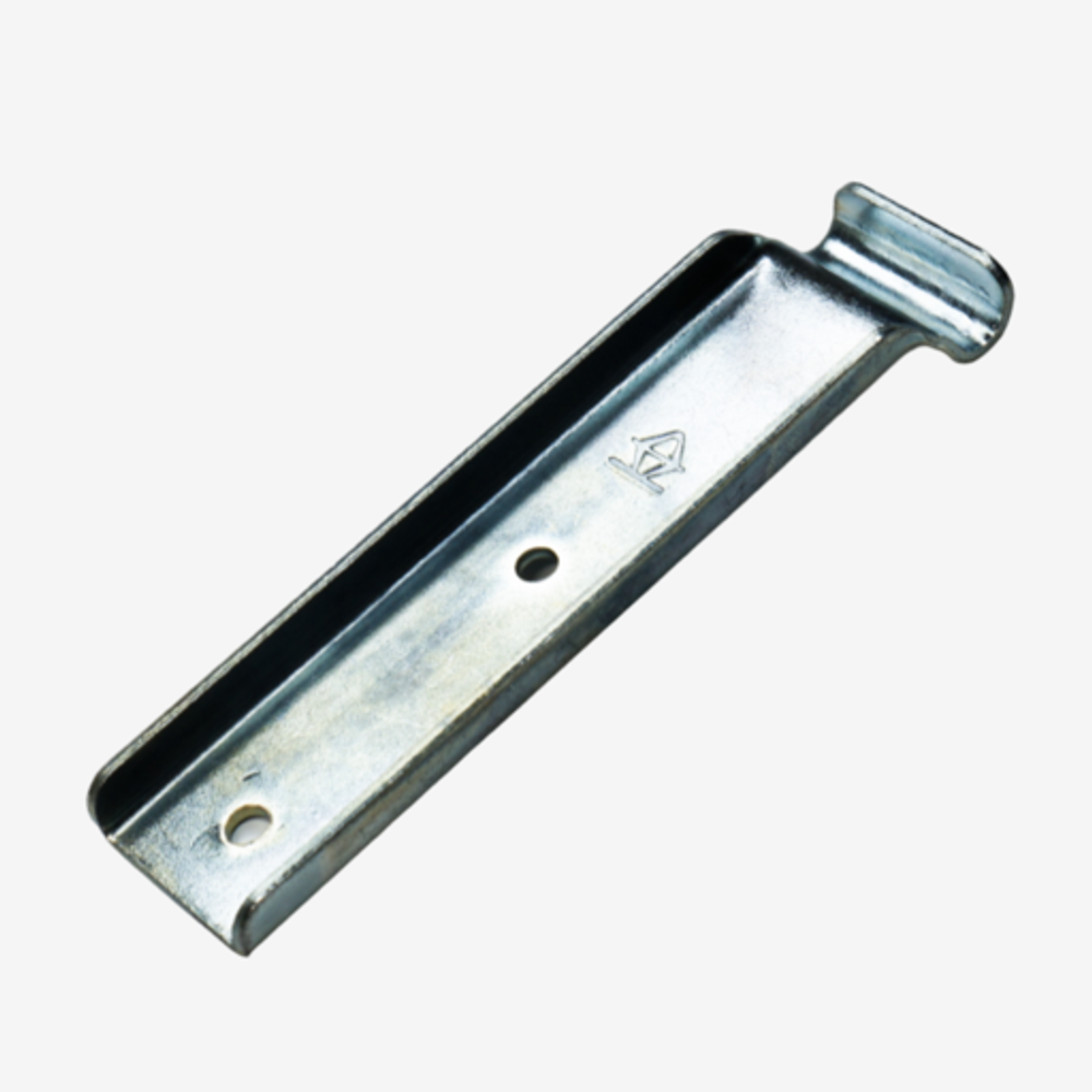 Ответная планка замка бортового - 04 1шт