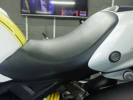 Ducati Monster 696 2011