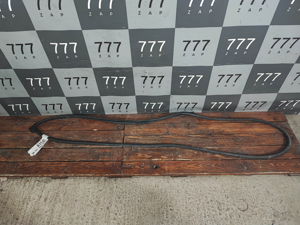 Уплотнитель двери передней левой Haval F7x 1 19-нв Б/У Оригинал 6107102XKQ02A