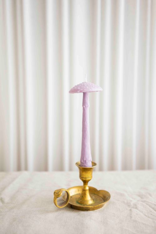 Свеча Unification Love Мухомор Молодой Лиловый (Черная смородина)