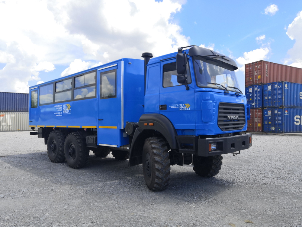 Вахтовый автобус УРАЛ 3255-79 (бескапотная кабина) 6х6