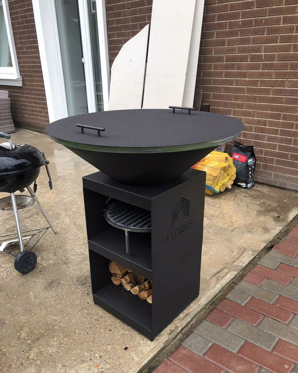 Дровяной гриль-очаг Казбек