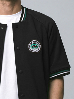 Бомбер с коротким рукавом от New Pole, черного цвета