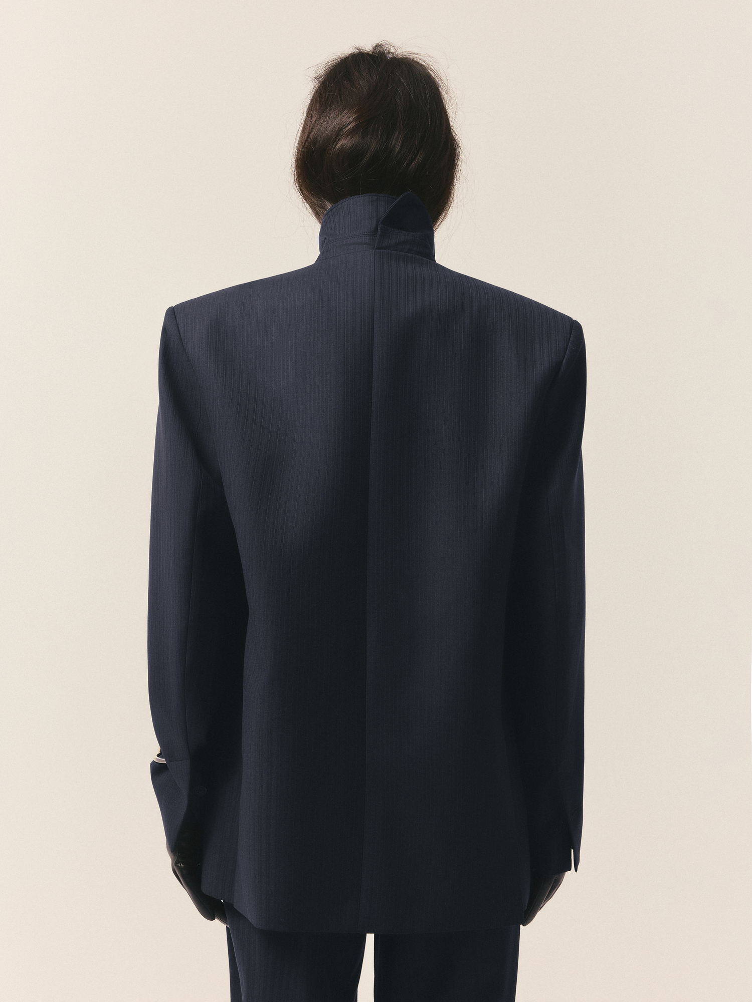 Пиджак из шерсти в тонкую полоску