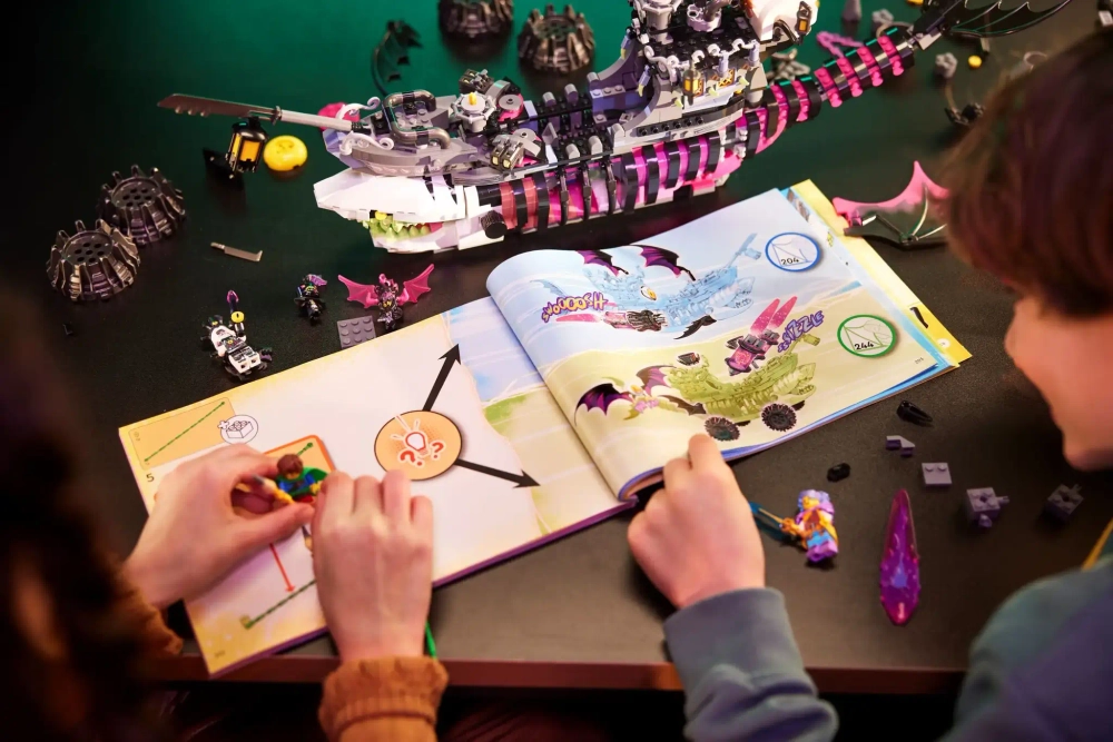 Конструктор LEGO DREAMZzz 71469 Кошмарный корабль-акула