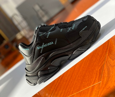 Balenciaga Triple S