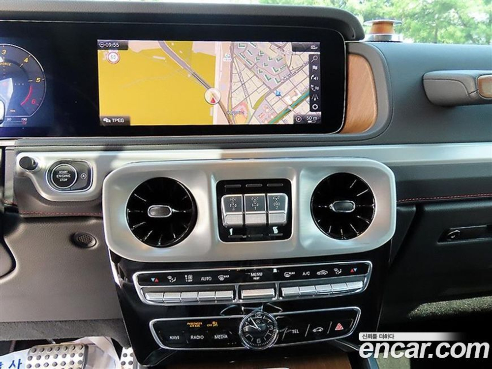 Mercedes-Benz G-Class W463b G400 d (06.2021)