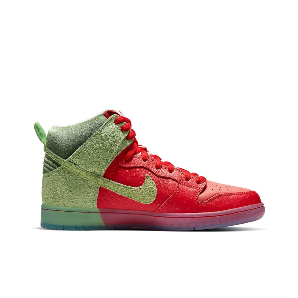 Кроссовки Nike SB Dunk High 'Strawberry Cough' CW7093-600