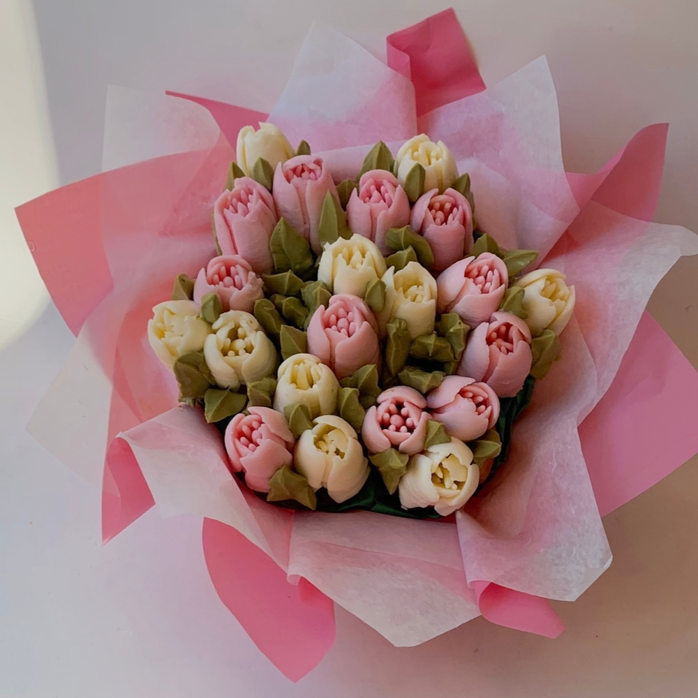 Букет цветочных капкейков больших тюльпанов 7 шт