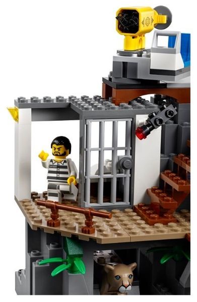 Конструктор LEGO City 60174 Полицейский участок в горах