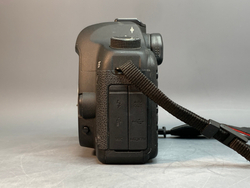 Canon EOS 5D Mark II 12.450 кадров