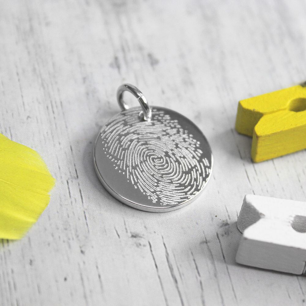 Серебряный кулон подвеска с отпечатком пальца на заказ