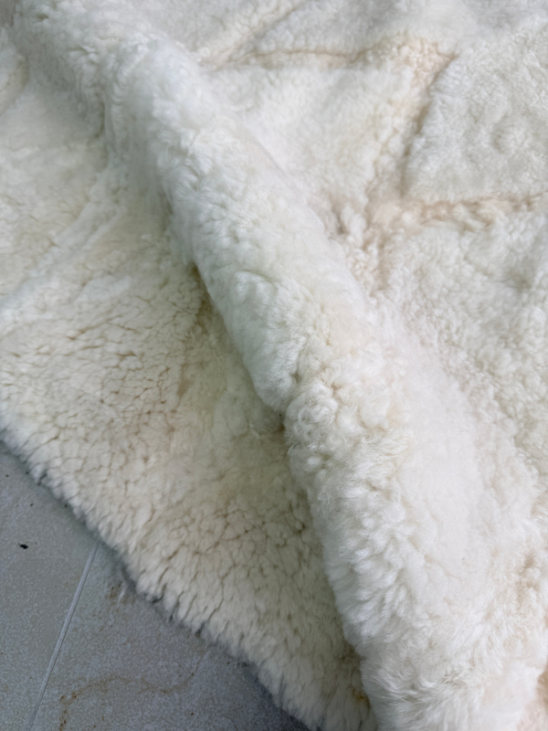 Ковер шкура натуральная овчина меховой