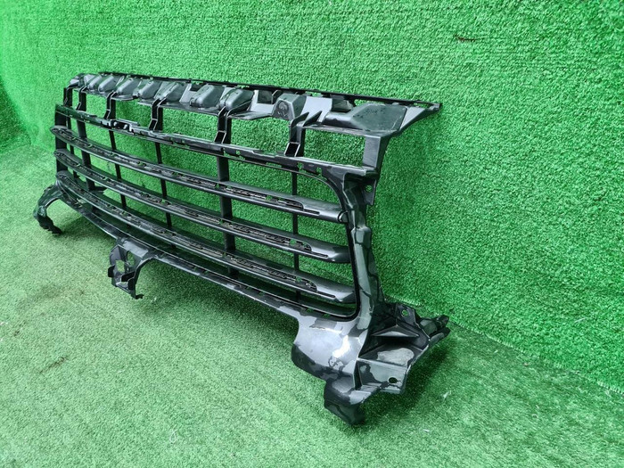 Решетка переднего бампера Porsche Cayenne 3 17-23