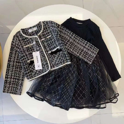 Детское платье Chanel с пышной юбкой и жакетом