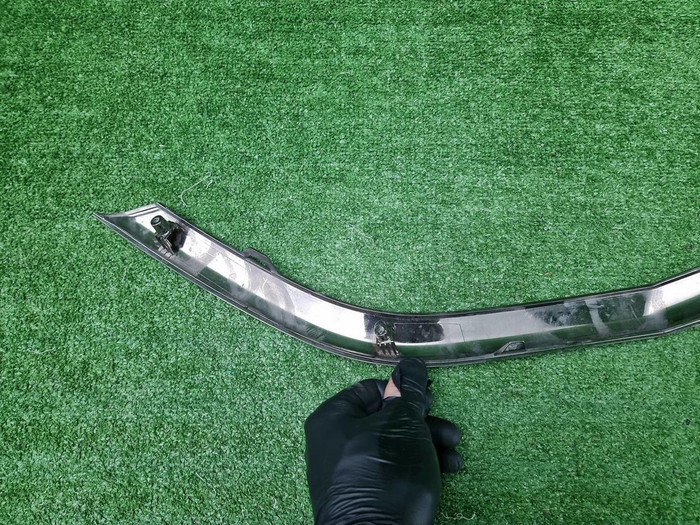 Молдинг бампера левый Hyundai Santa Fe 4 TM 18-21