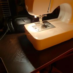 IL-F22-CL-15-BA15D Лампа накаливания для швейных машин. 15Вт. ТМ Uniel