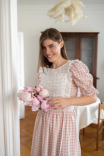 Манишка из шитья, Айвори