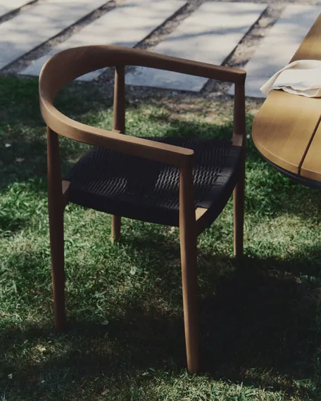 Ydalia Садовый стул из натурального тика и черной веревки