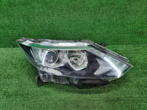 Битая Фара правая Nissan Qashqai J11 (2013-2019) галоген