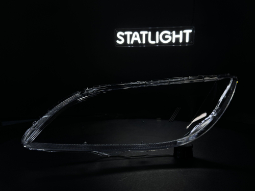 Левое стекло фары Mazda 3 BK 2003-2009