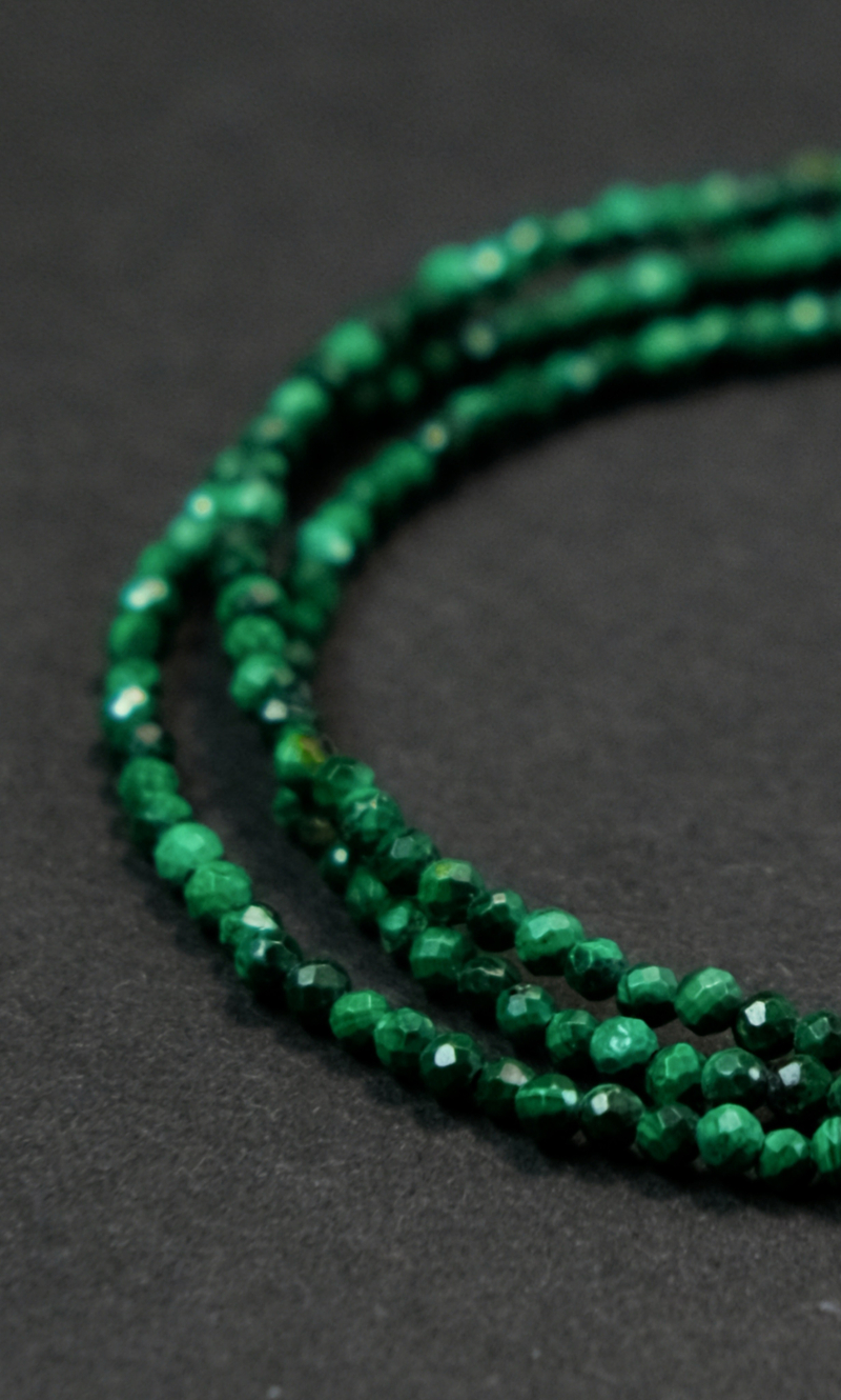 Браслет "Memo about Health" тонкий из малахита на замочке