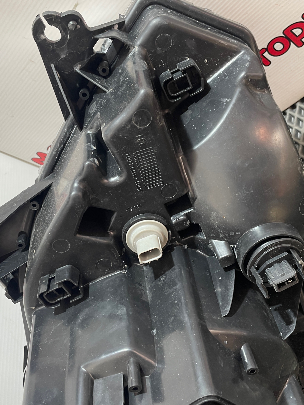 Фара левая Chevrolet Cobalt 2 поколение 2011