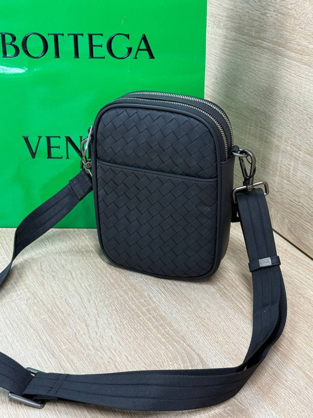 Сумка-мессенджер Bottega Veneta