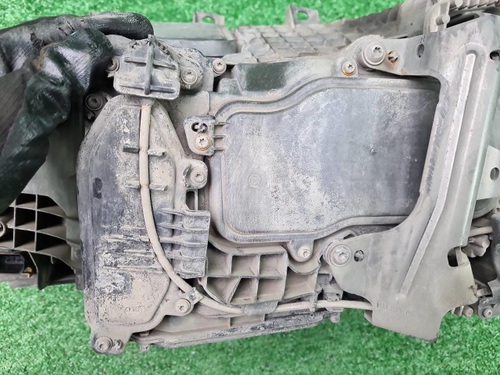 Фара правая Scania R-Series (2016-н.в.) галоген