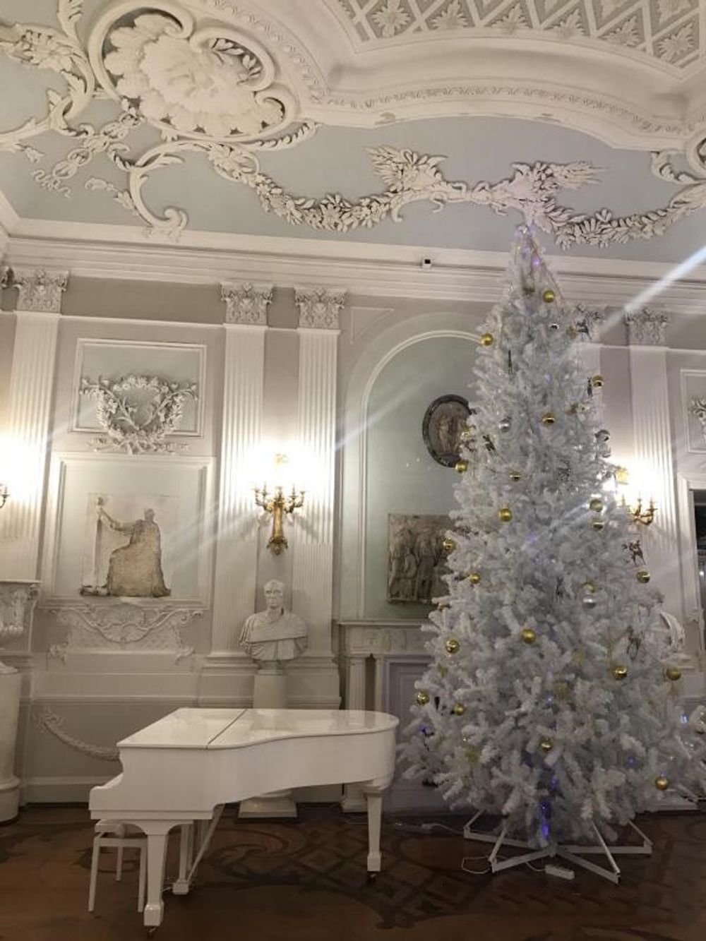 Большая белая елка «Рублевская» (белая пвх) 5 м