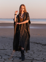 Накидка с капюшоном и орнаментом Аяуаска