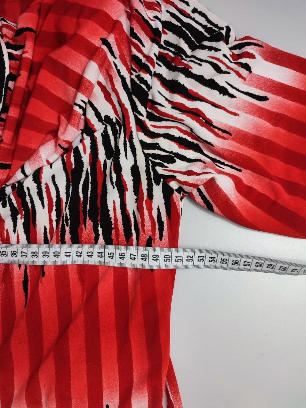 Блузка красная интересная 54 размер