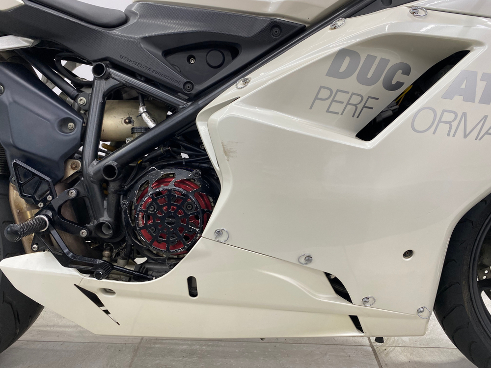 Ducati 1198 041598