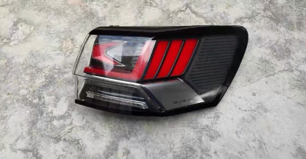 Задний фонарь (правая/левая/центральная часть) Volkswagen Tayron