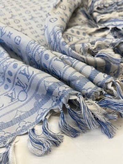 Купон шелк со льном Louis Vuitton голубой с дизайнерским принтом